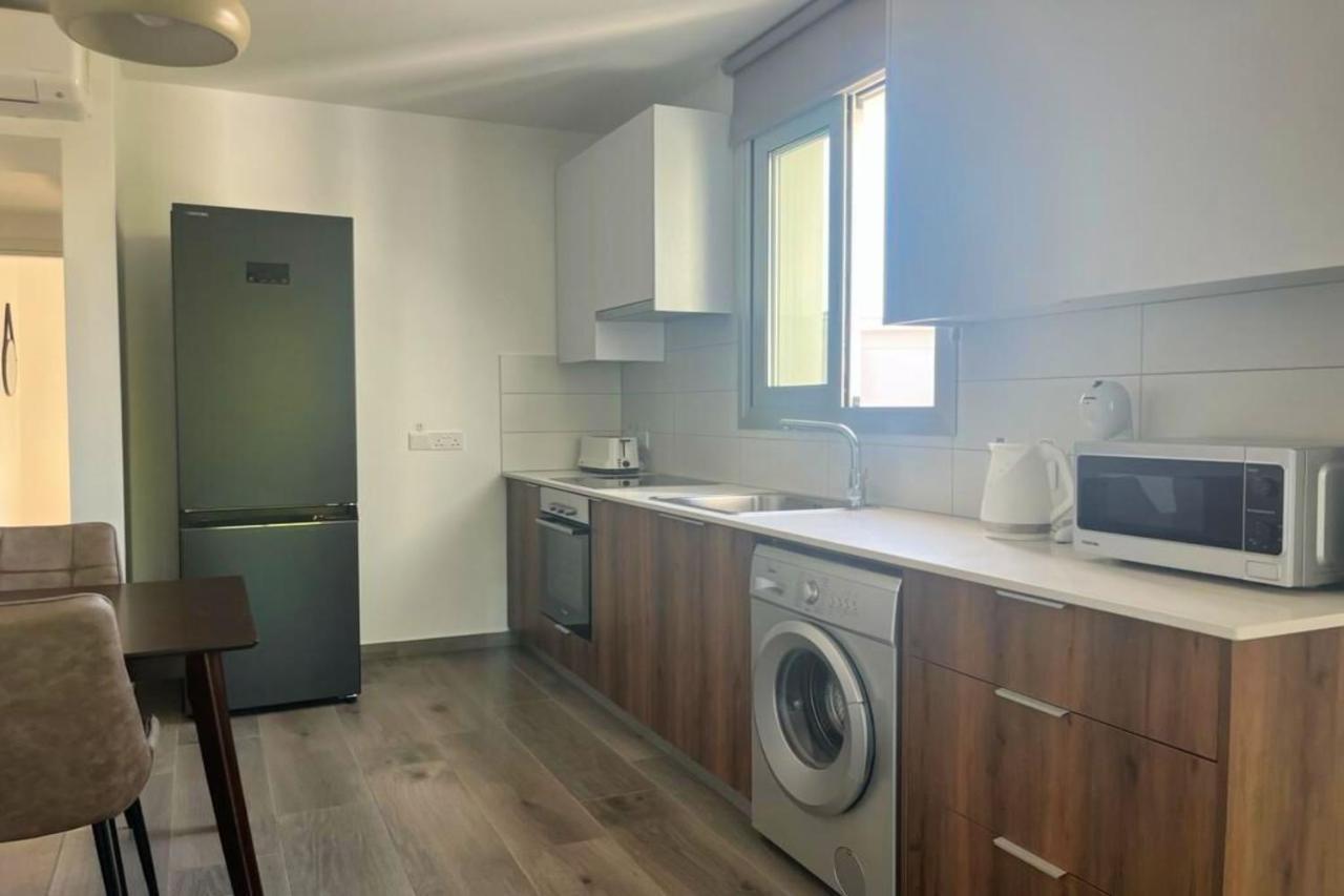Phaedrus Living Coral Suites Aura Larnaca Bagian luar foto